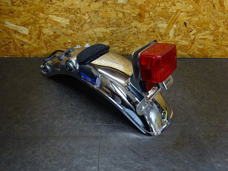 【250902】SR400(RH16J-011)◆ リアフェンダー テール/ブレーキランプ 【ファイナルエディション | 中古バイクパーツ通販・買取　ジャンクヤード鳥取　JunkYard