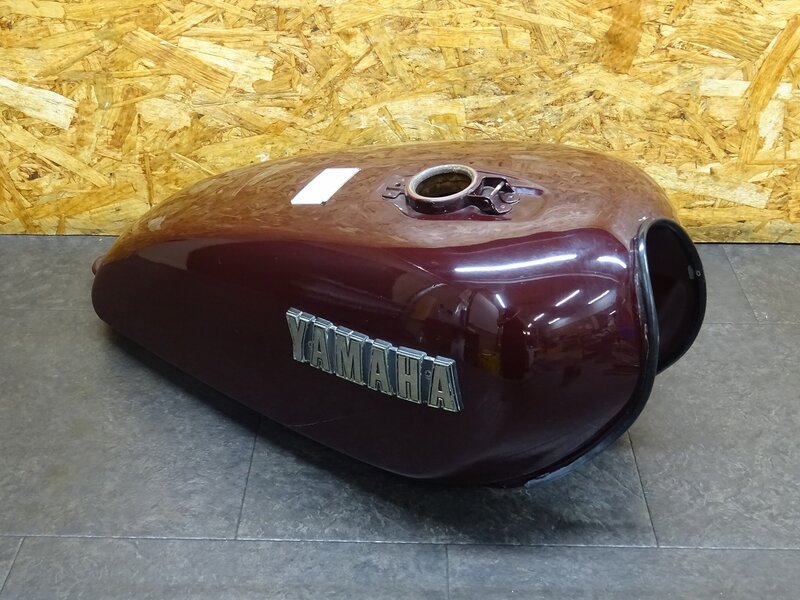 【251013】XS650SP(447-904)◆ 燃料タンク ガソリンタンク フューエルタンク エンブレム 中錆有 【SPL スペシャル ※検索：3G5 TX650 | 中古バイクパーツ通販・買取　ジャンクヤード鳥取　JunkYard