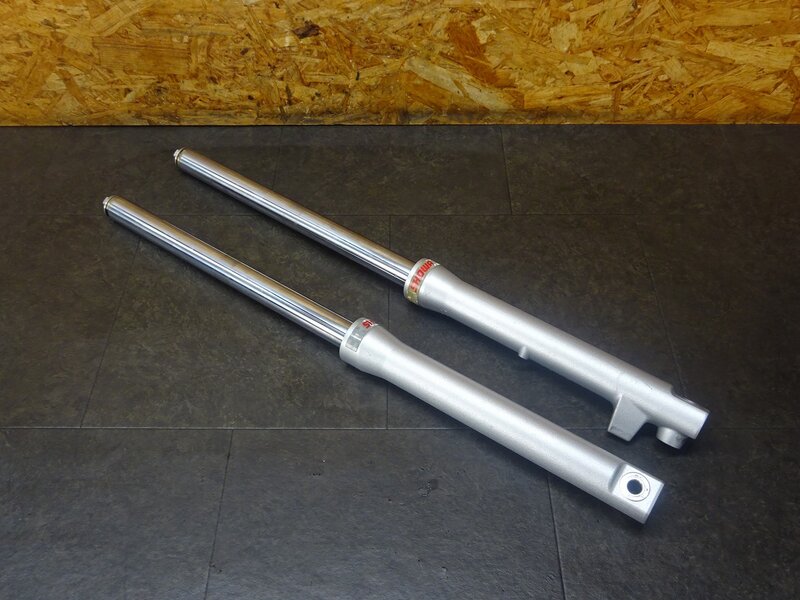 【251101】エイプ100(HC07-1301)■ フロントフォーク ボトムケース インナーチューブ オイル漏れ有 曲がり無 【エイプ50 XR100 | 中古バイクパーツ通販・買取　ジャンクヤード鳥取　JunkYard