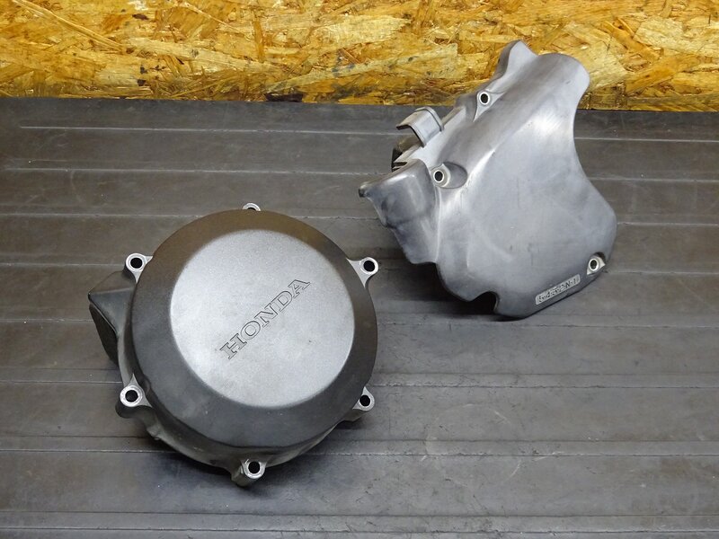 【251206】VTR250(MC33-1602)◆ エンジンカバー左 ジェネレーターカバー スプロケットカバー ※エンジンパーツ【Fi | 中古バイクパーツ通販・買取　ジャンクヤード鳥取　JunkYard