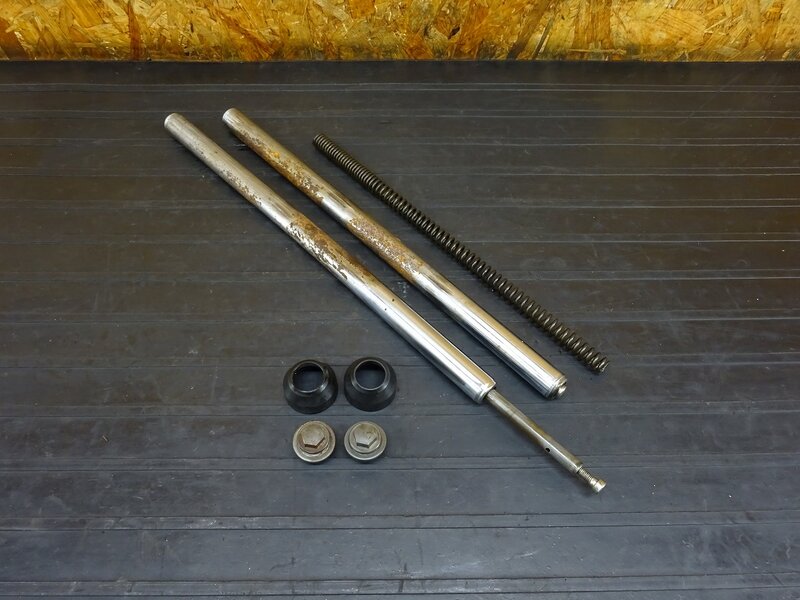 【251229】GT80(3M8-000)◇ インナーチューブ フォークスプリング フォークスプリング サス 曲がり/錆有 【検:GT50 374 ミニトレ モノサス | 中古バイクパーツ通販・買取　ジャンクヤード鳥取　JunkYard