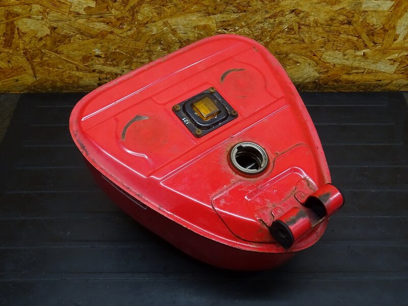 【260106】MD90(MD90-1924)◆ 燃料タンク ガソリンタンク フューエルタンク 燃料計 フューエルゲージ 錆有 【郵政カブ | 中古バイクパーツ通販・買取　ジャンクヤード鳥取　JunkYard