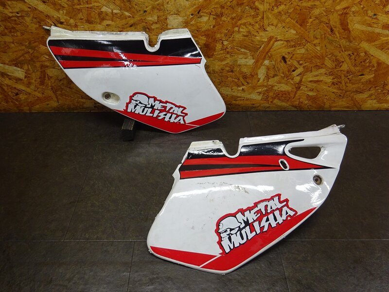 【260314】CRM250AR(MD32-1000)◆ サイドカバー左右セット サイドカウル 色塗り/破損有 【検索：CRM250R MD24 | 中古バイクパーツ通販・買取　ジャンクヤード鳥取　JunkYard