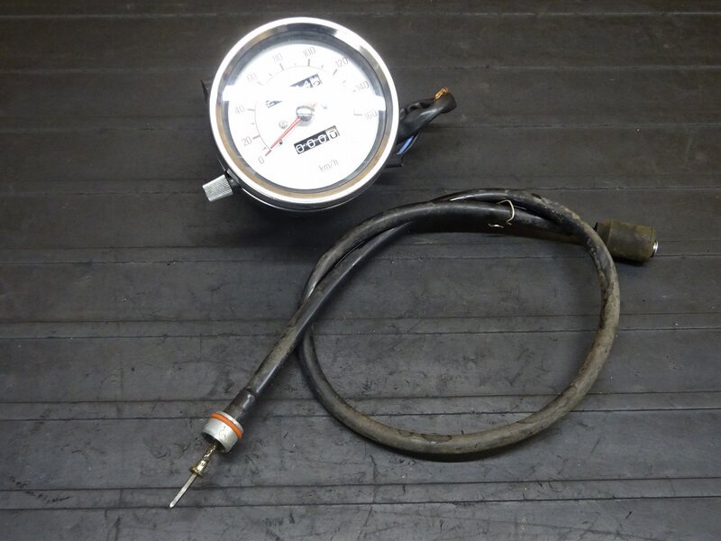 【250511】SR400 (1JR-335)■ スピードメーター 割れ有 メーターワイヤー ※検索：SR500 1JN 2J2 2H6 | 中古バイクパーツ通販・買取　ジャンクヤード鳥取　JunkYard