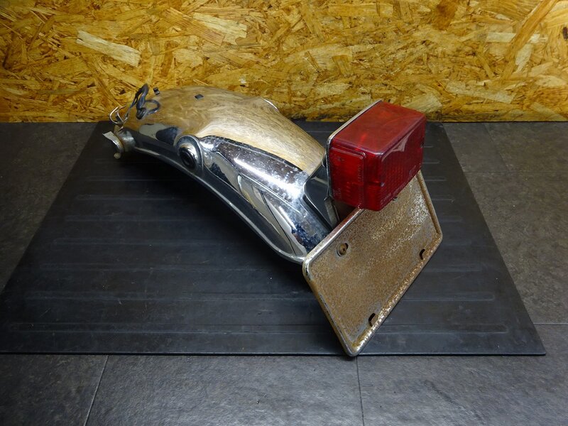 【250803】XS650SP(3G5-000)◆ リアフェンダー テールランプ ブレーキランプ 錆有 【SPL スペシャル | 中古バイクパーツ通販・買取　ジャンクヤード鳥取　JunkYard
