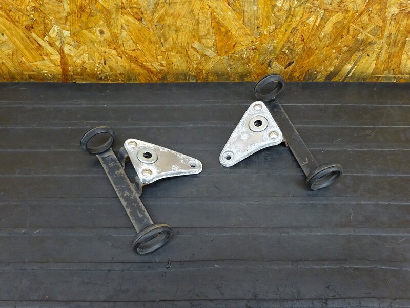 【250805】ST400 テンプター(NK43A-100)◇ ヘッドライトステー 錆 腐食 曲がり有 【TEMPTER | 中古バイクパーツ通販・買取　ジャンクヤード鳥取　JunkYard