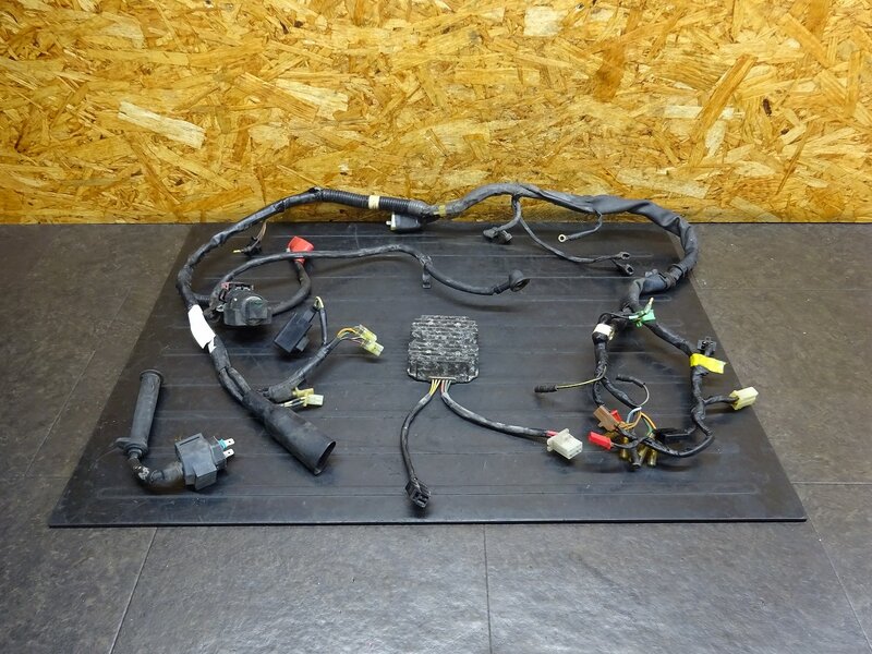 【250807】GB400TT(NC20-1011)◆ メインハーネス レギュレーター スターターリレー イグニッションコイル 【検索:GB500TT | 中古バイクパーツ通販・買取　ジャンクヤード鳥取　JunkYard