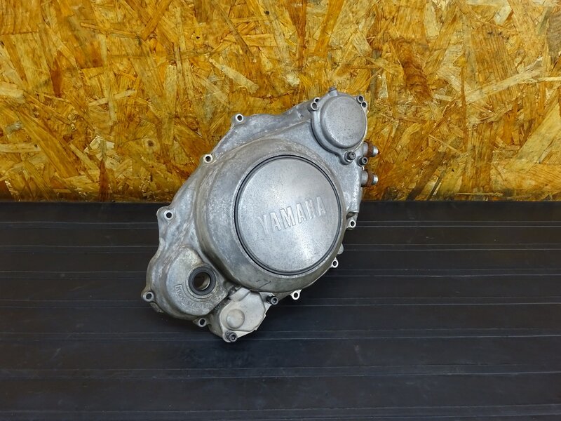 【250921】SRX600(1JK)◇ エンジンカバー右 クラッチカバー オイルフィルターカバー ※エンジンパーツ【SRX400 1JL | 中古バイクパーツ通販・買取　ジャンクヤード鳥取　JunkYard