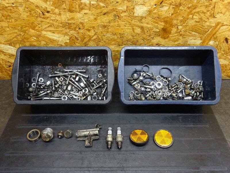 【251013】XS650SP(447-904)◆ ボルトセット エンジンボルト リフレクター 反射板 | 中古バイクパーツ通販・買取　ジャンクヤード鳥取　JunkYard