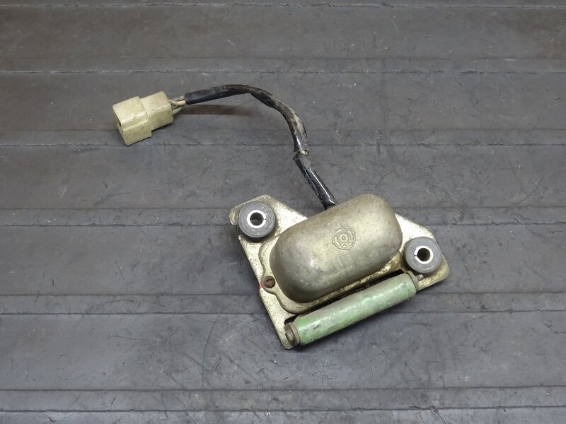 【251016】XS650(S650-018)◆ レギュレーター レクチファイア 【検索：XS-1 | 中古バイクパーツ通販・買取　ジャンクヤード鳥取　JunkYard