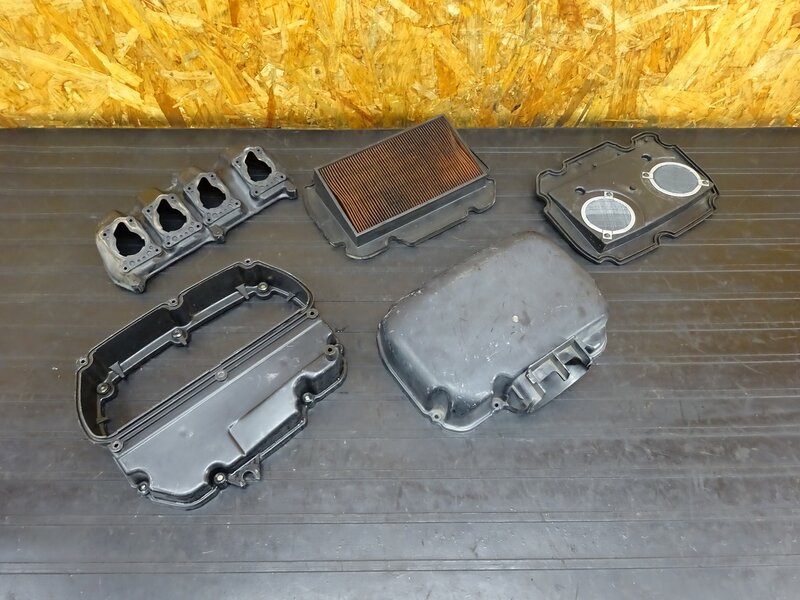 【251038】CBR250RR(MC22)◇ エアクリーナーボックス エアクリボックス エアクリ 傷/ボルト欠品有 | 中古バイクパーツ通販・買取 ジャンクヤード鳥取 JunkYard