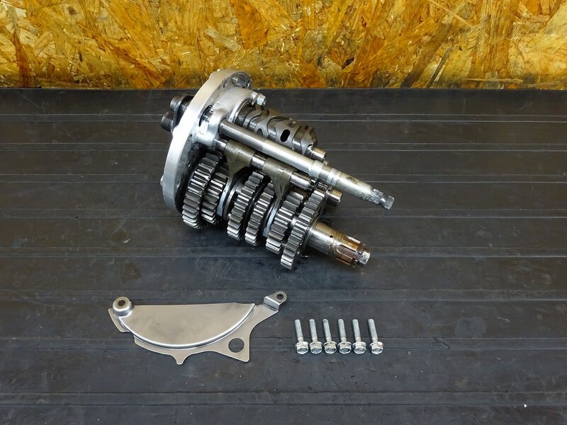 【251106】NSR250R◇ ミッション カセットミッション トランスミッション 湿式 ※エンジンパーツ MC16E-1037190外し【検索:MC18 88 | 中古バイクパーツ通販・買取　ジャンクヤード鳥取　JunkYard