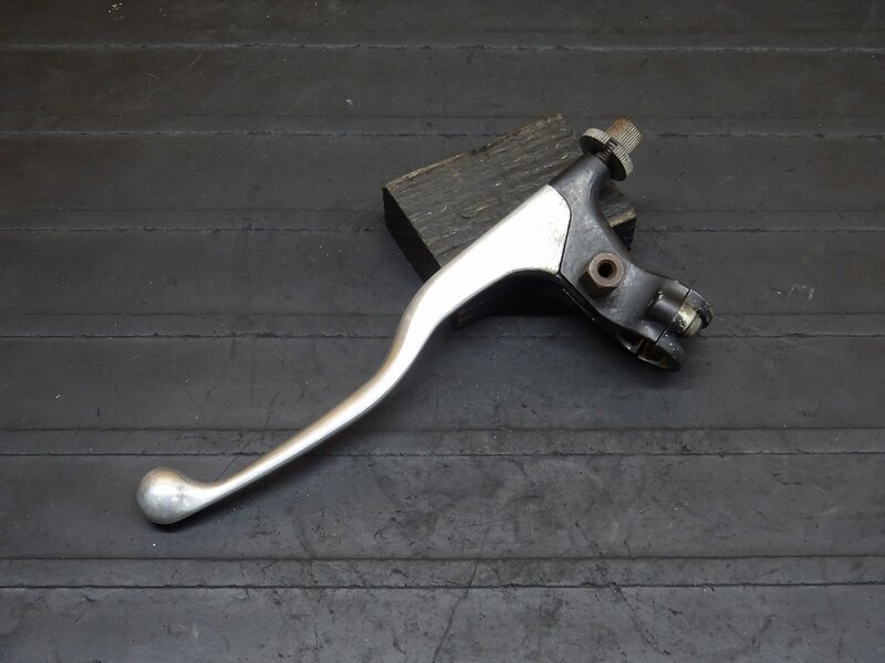 【251114】KDX125SR(DX125A-016)◆ クラッチレバー クラッチレバーホルダー 【検索：200 220 250 | 中古バイクパーツ通販・買取　ジャンクヤード鳥取　JunkYard