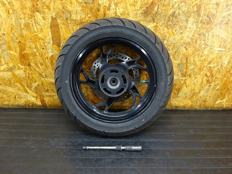 【251117】ジェンマ250(CJ47A-101)◇ フロントホイール 14×3.00 ブレーキディスク 段付き有 アクスルシャフト 中古タイヤ 24年製 | 中古バイクパーツ通販・買取　ジャンクヤード鳥取　JunkYard