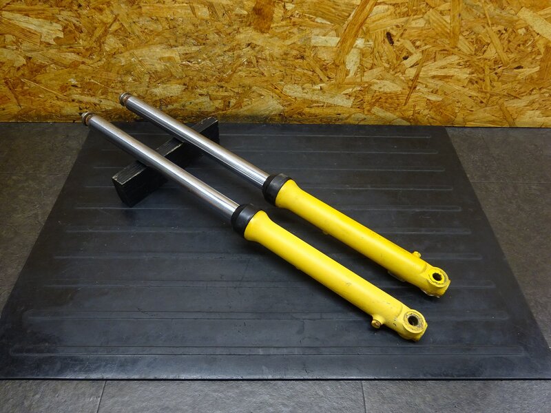 【251215】モトラ(AD05-1002)◆ フロントフォーク インナーチューブ ボトムケース 錆有 【CT50J | 中古バイクパーツ通販・買取　ジャンクヤード鳥取　JunkYard