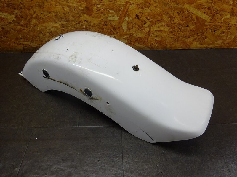 【251232】ドラッグスター400(4TR-109)◆ リアフェンダー カット加工/色塗り/割れ有 | 中古バイクパーツ通販・買取　ジャンクヤード鳥取　JunkYard