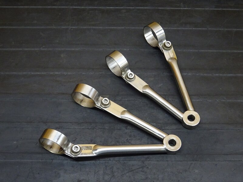 【260202】SR400(1JR-334)◆ 社外ヘッドライトステー ペイトンプレイス?? Peyton Place?? Φ35mm 【検:SR500 1JN 2J2 2H6 | 中古バイクパーツ通販・買取　ジャンクヤード鳥取　JunkYard