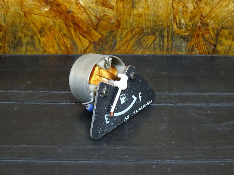 【260209】ZRX-Ⅱ(ZR400E-302)◇ 燃料メーター ガソリンメーター フューエルメーター 燃料計 燃料ゲージ 【ZRX-2 ZRX400 | 中古バイクパーツ通販・買取　ジャンクヤード鳥取　JunkYard