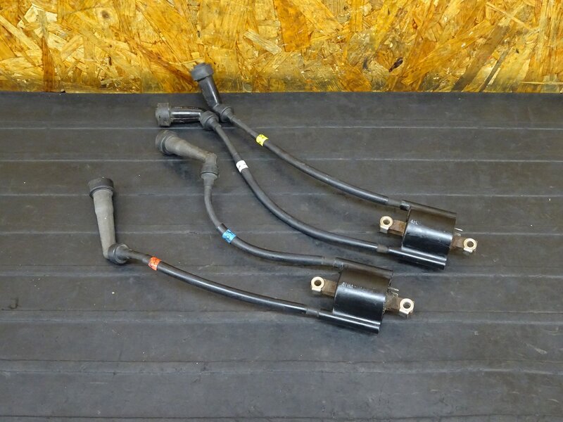【250621】XJR400(4HM-010)◇ イグニッションコイル プラグコード プラグキャップ 【XJR400R RH02J | 中古バイクパーツ通販・買取　ジャンクヤード鳥取　JunkYard