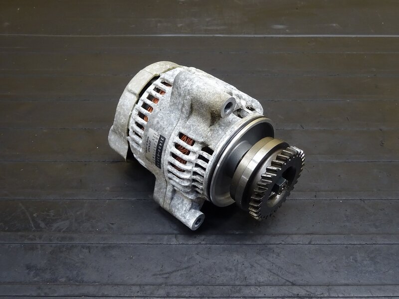 【250710】イナズマ400(GK7BA-500)◆ オルタネーター ダイナモ ジェネレーター ※エンジンパーツ | 中古バイクパーツ通販・買取　ジャンクヤード鳥取　JunkYard