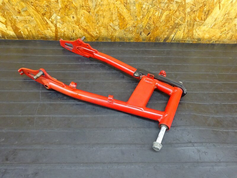 【250727】ドリーム50(AC15-1007)◇ スイングアーム ピボットシャフト 【DREAM50 | 中古バイクパーツ通販・買取　ジャンクヤード鳥取　JunkYard