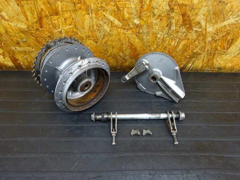 【250815】GB250クラブマン(MC10-1401)◇ リアホイールハブ ブレーキドラム ドラムパネル スプロケット 38T アクスルシャフト | 中古バイクパーツ通販・買取　ジャンクヤード鳥取　JunkYard