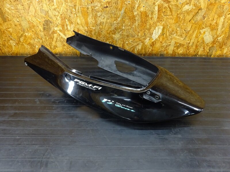 【251002】CBR1100XX◆ シートカウル テールカウル リアカウル 割れ有 【ブラックバード SC35 Fi | 中古バイクパーツ通販・買取　ジャンクヤード鳥取　JunkYard