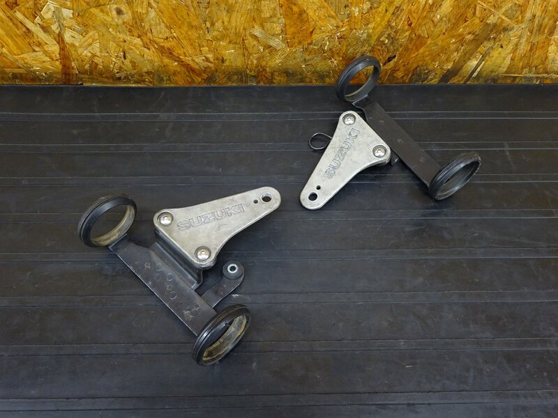 【251012】グース350(NK42A-101)◇ ヘッドライトステー 【グース250 Goose | 中古バイクパーツ通販・買取　ジャンクヤード鳥取　JunkYard