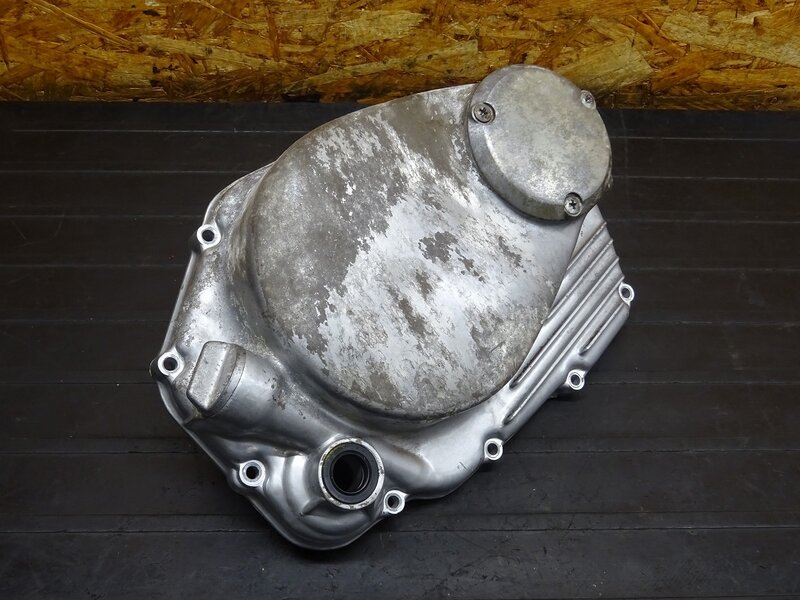 【251044】CB350(CB350-1069)◆ クラッチカバー エンジンカバー右 腐食有 ※エンジンパーツ【検索:CB250 エクスポート セニア | 中古バイクパーツ通販・買取 ジャンクヤード鳥取 JunkYard