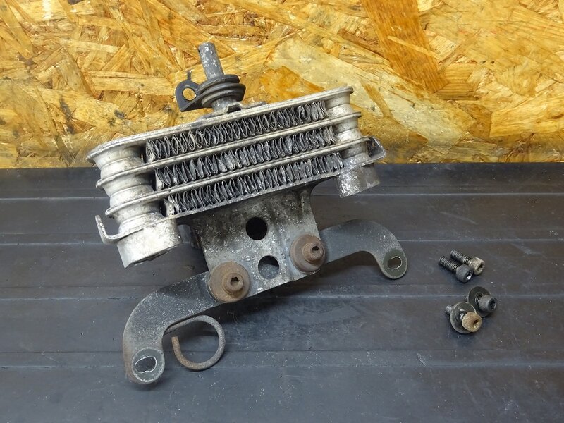 【251110】SRX400(3VN-086)■ オイルクーラー 【SRX600 | 中古バイクパーツ通販・買取　ジャンクヤード鳥取　JunkYard