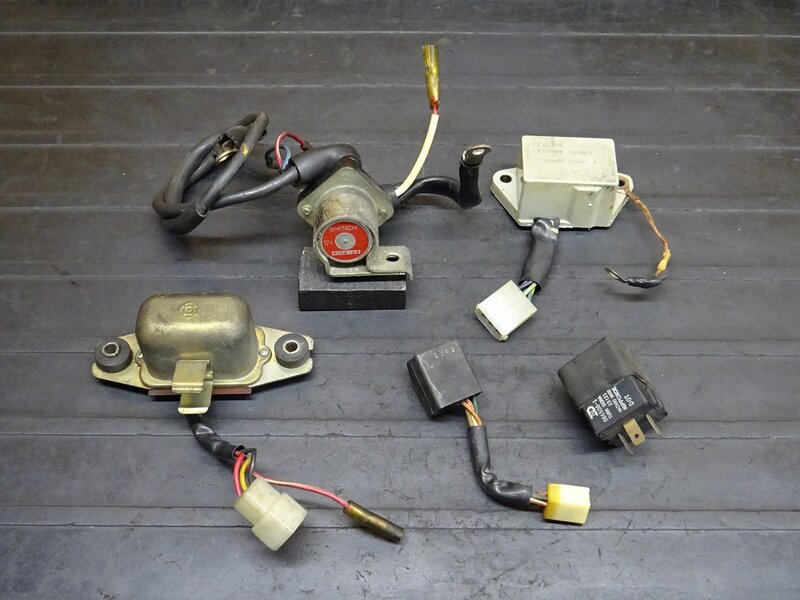 【251123】XS650SP(3G5-459)◆ リレーセット スターターリレー レギュレーター リザーブライティングデバイス 【SPL スペシャル | 中古バイクパーツ通販・買取　ジャンクヤード鳥取　JunkYard