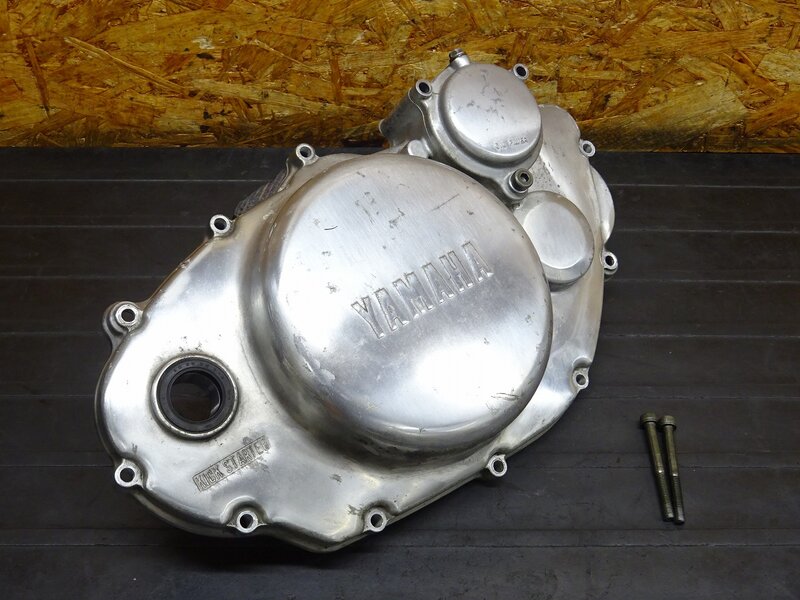 【251124】SR400◆ クラッチカバー エンジンカバー右 オイルフィルターカバー 腐食有 ※エンジンパーツ 1JR 2H6 1JN 2J2 | 中古バイクパーツ通販・買取　ジャンクヤード鳥取　JunkYard