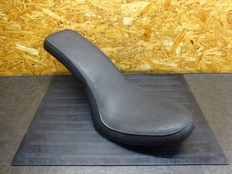 【251211】スティード400(NC26-1441)◆ 社外シート コブラシート イージーライダース EASYRIDERS 表皮劣化/破れ有 | 中古バイクパーツ通販・買取　ジャンクヤード鳥取　JunkYard