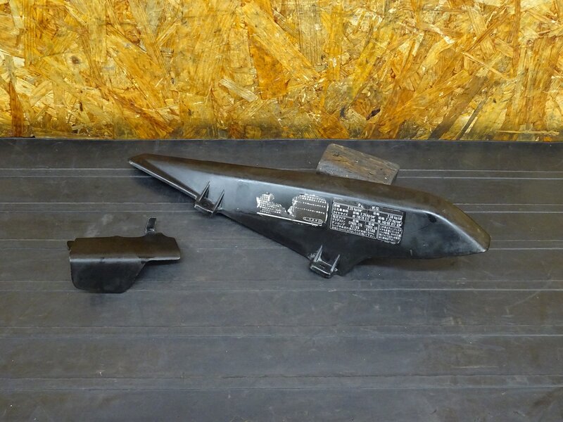 【251212】CBR250RR(MC22-1052)◇ チェーンカバー チェーンガード 【規制前 | 中古バイクパーツ通販・買取　ジャンクヤード鳥取　JunkYard