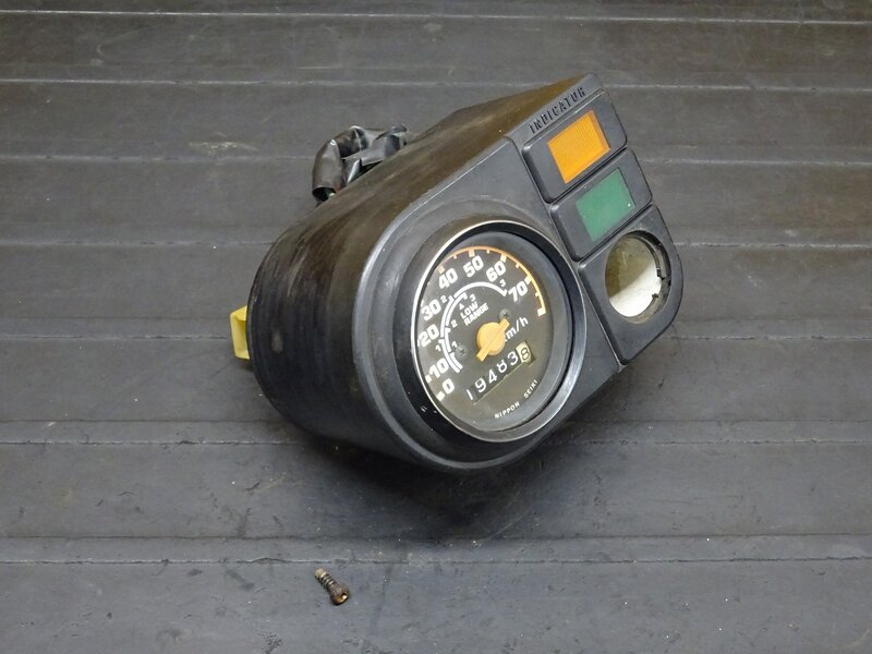 【251215】モトラ(AD05-1002)◆ スピードメーター インジケーターランプ 19483km 針折れ/固着有 【CT50J | 中古バイクパーツ通販・買取　ジャンクヤード鳥取　JunkYard