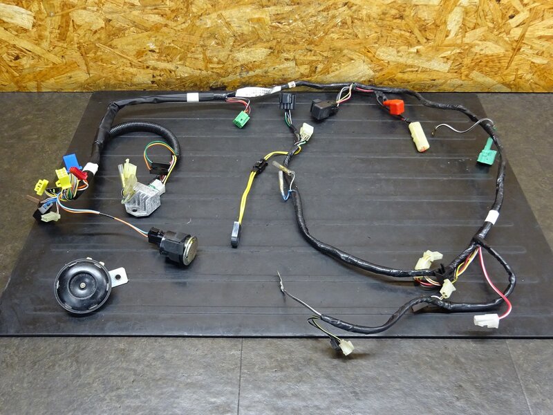 【251225】スーパーモレ(FA14B-133)◆ メインハーネス レギュレーター スターター/ウインカーリレー ホーン 【FA14A モレット 1105km外し | 中古バイクパーツ通販・買取　ジャンクヤード鳥取　JunkYard