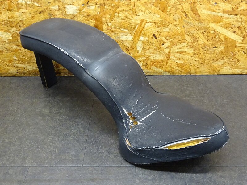 【251232】ドラッグスター400(4TR-109)◆ 社外シート コブラシート イージーライダース 破れ/劣化有 ジャンク！ | 中古バイクパーツ通販・買取　ジャンクヤード鳥取　JunkYard