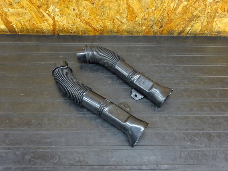 【260112】FZR250R(3LN-281)◇ ダクト左右セット エアダクト 割れ/欠け有 | 中古バイクパーツ通販・買取　ジャンクヤード鳥取　JunkYard