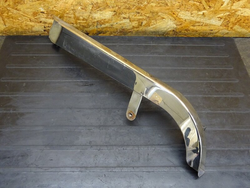 【260202】SR400(1JR-334)◆ 社外チェーンカバー チェーンガード 傷有 【検:SR500 1JN 2J2 2H6 | 中古バイクパーツ通販・買取　ジャンクヤード鳥取　JunkYard