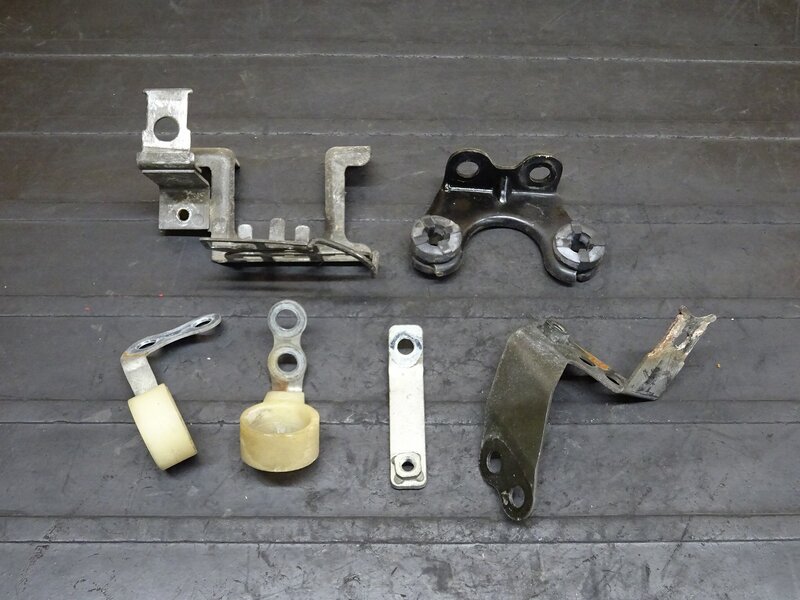 【260207】CRM250R(MD24-1405)◆ ステーセット コントロールリレーステー カプラーステー | 中古バイクパーツ通販・買取　ジャンクヤード鳥取　JunkYard