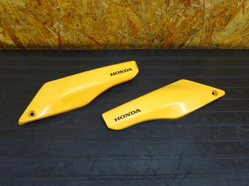【260206】PS250(MF09-1002)◇ サイドカバー左右セット サイドカウル 傷/削れ有 【角目 | 中古バイクパーツ通販・買取　ジャンクヤード鳥取　JunkYard