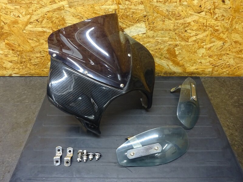 【260228】VTR250(MC33-1302)● 社外ビキニカウル フロントカウル カーボン調 スクリーン ナックルガード バイザー 【Fi インジェクション | 中古バイクパーツ通販・買取　ジャンクヤード鳥取　JunkYard