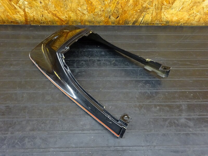 【260316】VT250F(MC08-1018)◇ シートカウル テールカウル リアカウル 傷有 【丸フレーム | 中古バイクパーツ通販・買取　ジャンクヤード鳥取　JunkYard