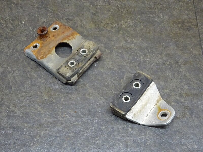 【260317】◆ 燃料タンクステー ガソリンタンクステー 【検索：TZR250 3MA | 中古バイクパーツ通販・買取　ジャンクヤード鳥取　JunkYard