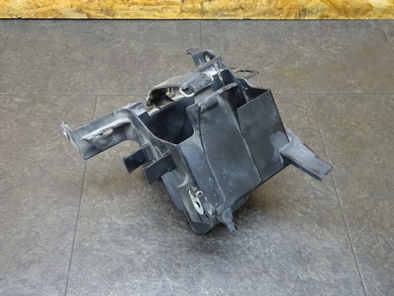 【250505】CBR250RR(MC22-1009)◆ バッテリーボックス 【規制前 | 中古バイクパーツ通販・買取　ジャンクヤード鳥取　JunkYard