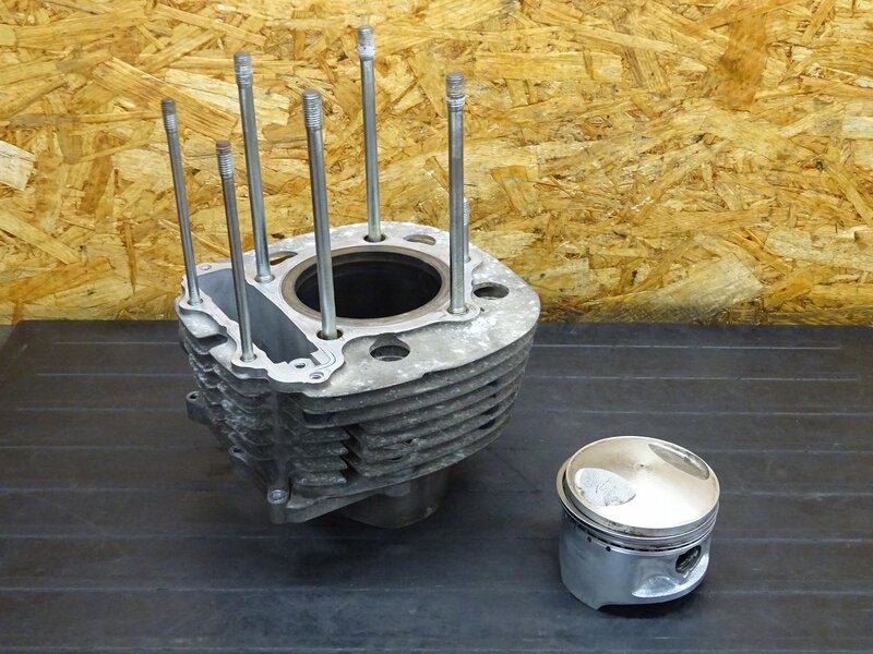 【250501】SR400(1JR-283)■ シリンダー ピストン ※エンジンパーツ 【検索：SR500 1JN 2J2 2H6 | 中古バイクパーツ通販・買取　ジャンクヤード鳥取　JunkYard
