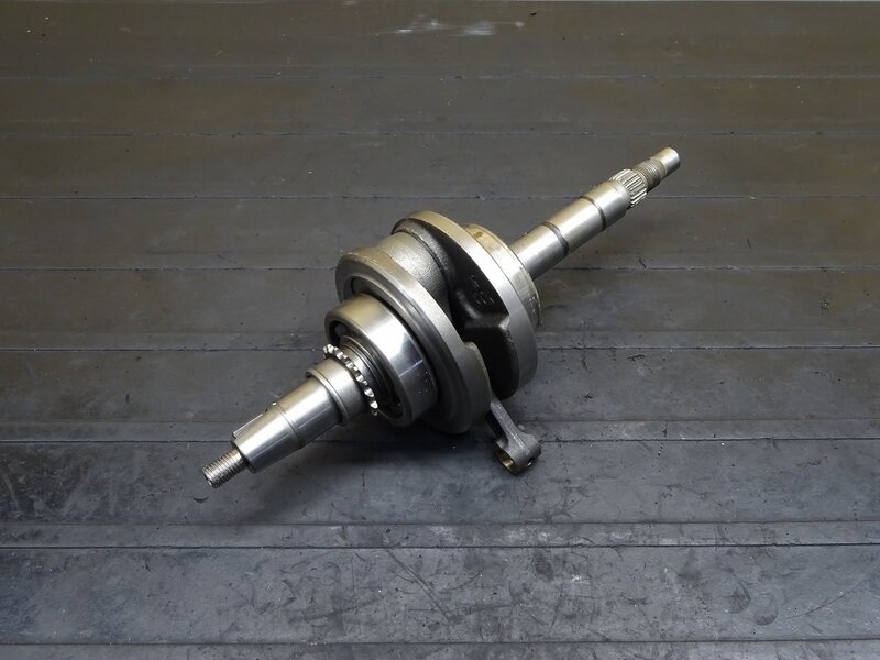 【250712】スーパーカブ50(AA04-1015)◆ クランクシャフト コンロッド ※エンジンパーツ【セル付 4速 ロータリー | 中古バイクパーツ通販・買取　ジャンクヤード鳥取　JunkYard
