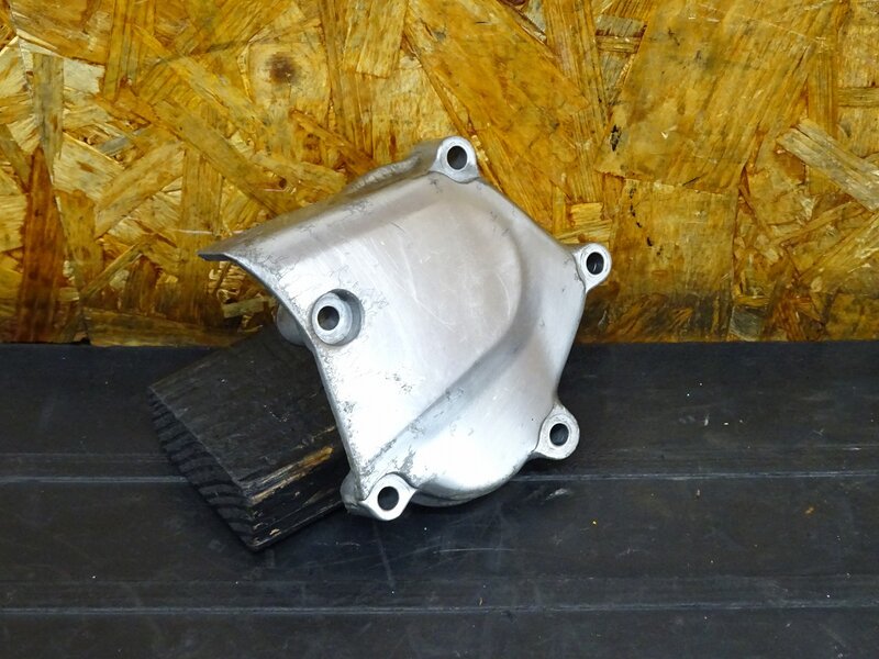 【250802】GB400TT(NC20-1011)◇ スターターカバー エンジンカバー左 ※エンジンパーツ 【検索:GB500TT | 中古バイクパーツ通販・買取　ジャンクヤード鳥取　JunkYard
