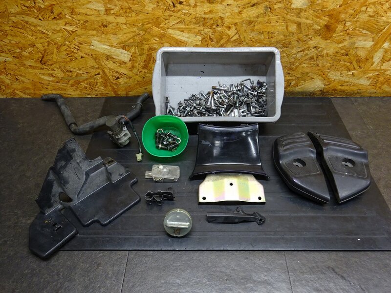 【250806】フォルツァZ(MF08-1317)◆ ボルトセット バンジョーボルト タンデムステップ タンクキャップ メットインライト ジャンク！ | 中古バイクパーツ通販・買取　ジャンクヤード鳥取　JunkYard
