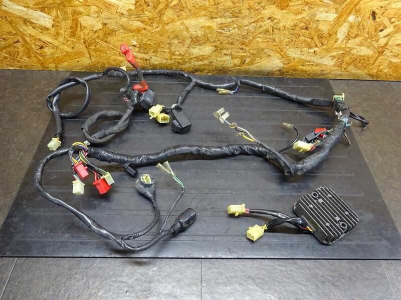 【250904】CBR250R(MC17-1006)◆ メインハーネス レギュレーター スターターリレー リレー | 中古バイクパーツ通販・買取　ジャンクヤード鳥取　JunkYard